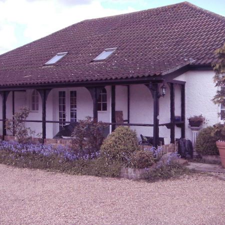 Bluebell Cottage Staines-upon-Thames Exterior foto