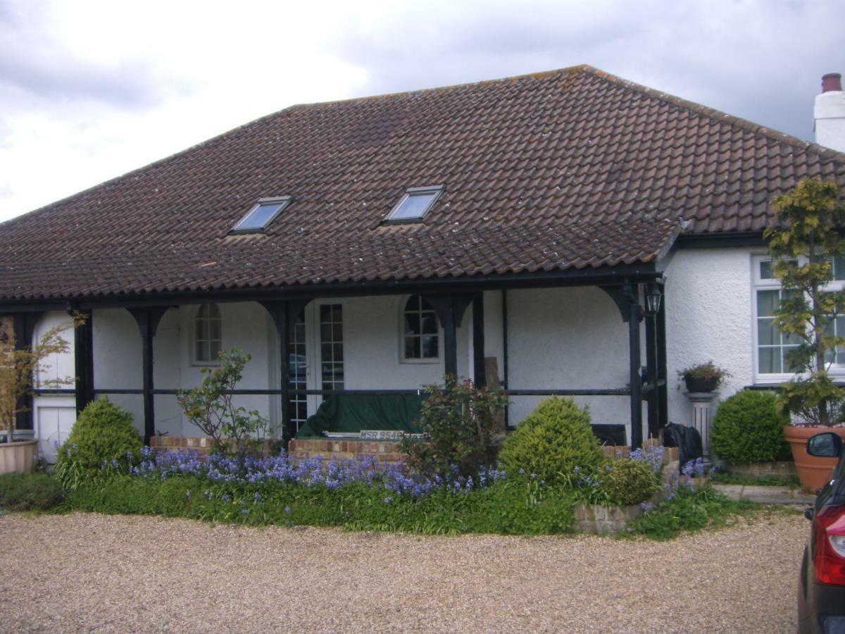 Bluebell Cottage Staines-upon-Thames Exterior foto